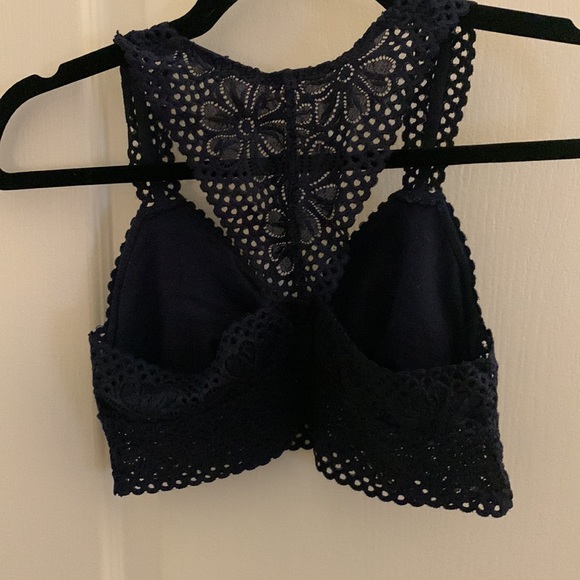 Aerie Bralette - Picture 2 of 3